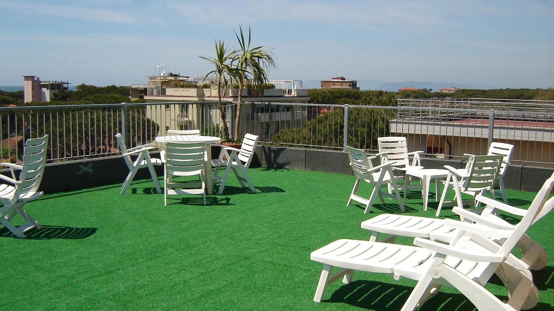Hotel Mediterraneo Marina di Pietrasanta 3*,  Ιταλία